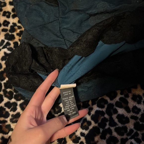 ❌donated❌ Y2k mesh haulter top - Picture 4 of 4